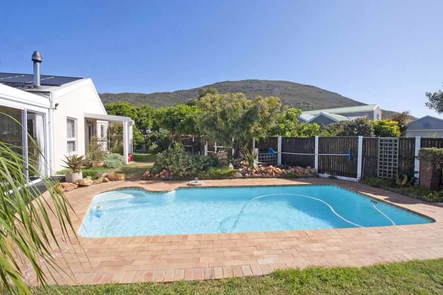 3 Bedroom Property for Sale in Capri Western Cape